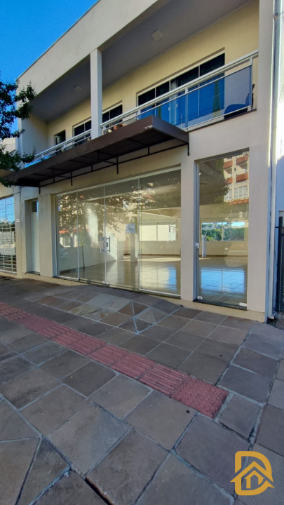 SALA COMERCIAL AMPLA